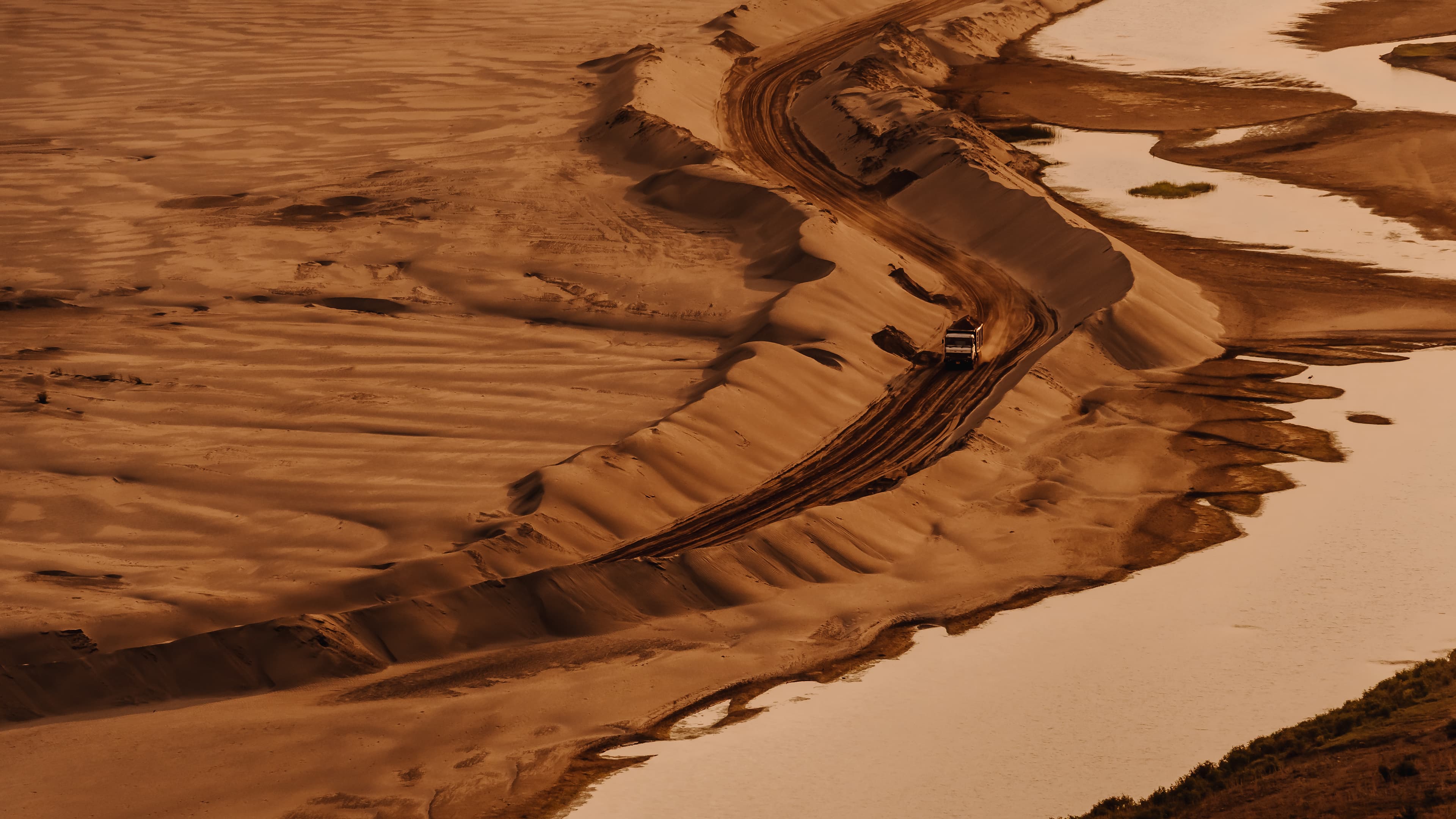 SHADES OF INDIA - presents